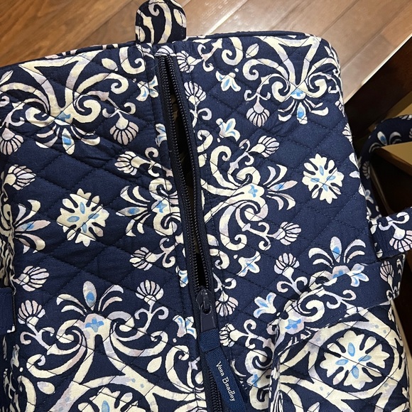 ❤️ Vera Bradley Large Traveler Duffel Bag - Picture 13 of 13